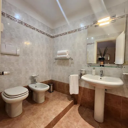 Authentic With Terrace Appartement Rome