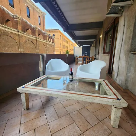 Lägenhet Authentic With Terrace Rom