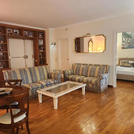 Authentic With Terrace Appartamento *